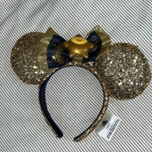 Gold sequin Disney park ears - Wish star